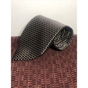 Roundtree & Yorke All Silk Black And Gold Circles Men's Neck Tie